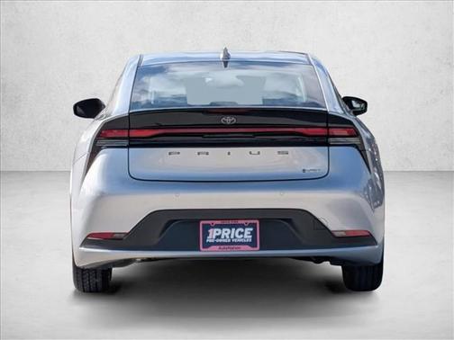 2025 Toyota Prius LE