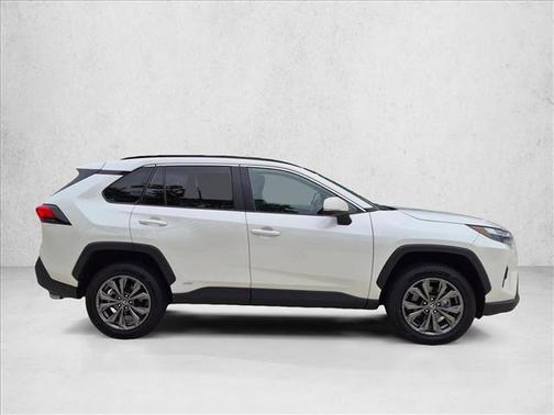 Blizzard Pearl 2022 Toyota RAV4 Hybrid XLE Premium