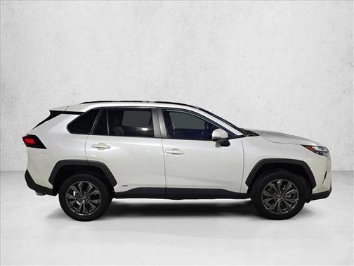 Blizzard Pearl 2022 Toyota RAV4 Hybrid XLE Premium