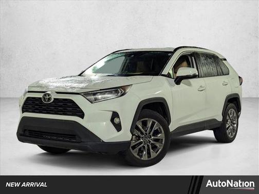 2019 Toyota RAV4 XLE Premium