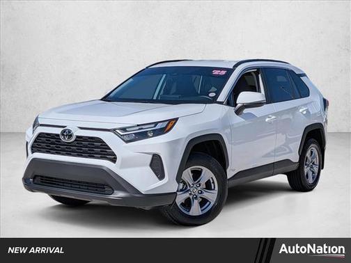Ice Cap 2025 Toyota RAV4 XLE