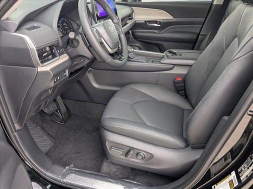 2025 Toyota Grand Highlander Platinum