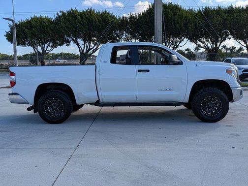 2016 Toyota Tundra SR5