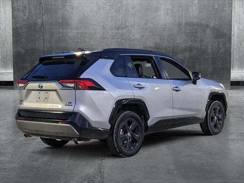 2021 Toyota RAV4 Hybrid SE