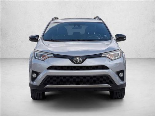 2017 Toyota RAV4 SE
