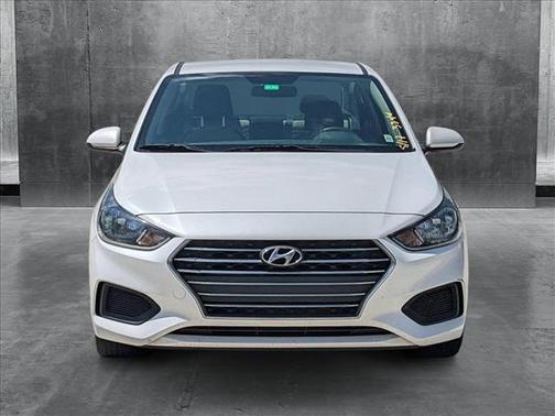 2022 Hyundai Accent SE
