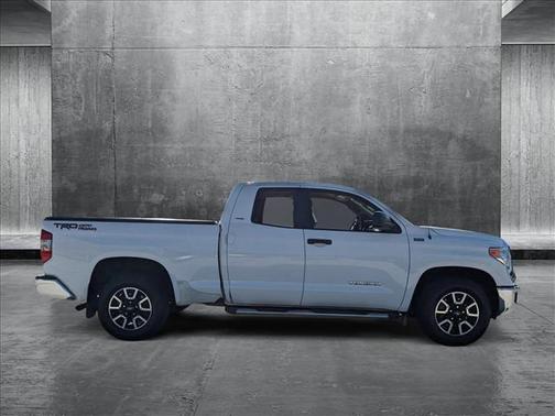 2014 Toyota Tundra SR5