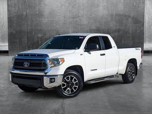 2014 Toyota Tundra SR5