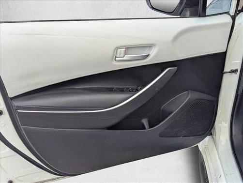 Super White 2020 Toyota Corolla SE