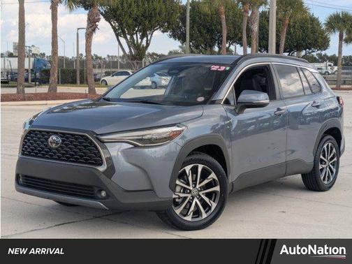 2023 Toyota Corolla Cross XLE
