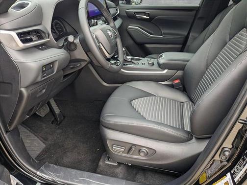 2025 Toyota Highlander XSE