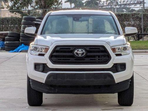 2019 Toyota Tacoma SR