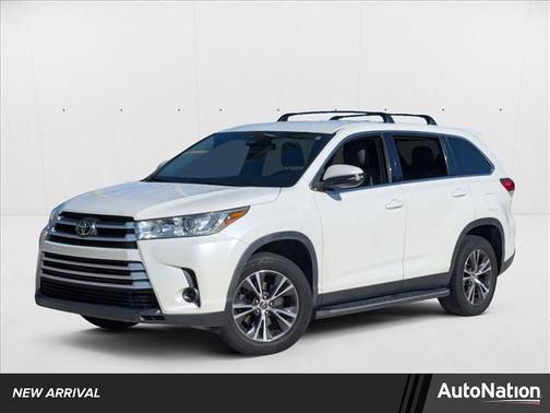 2019 Toyota Highlander LE I4