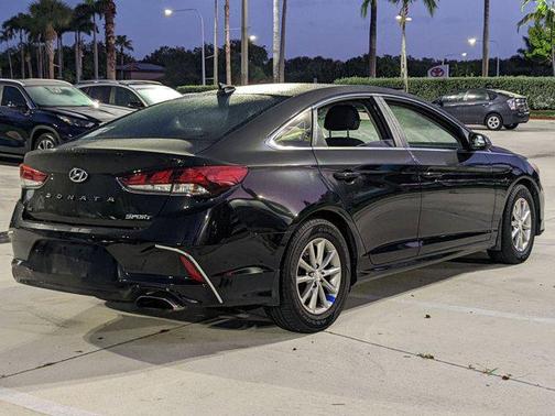 2019 Hyundai SONATA SE