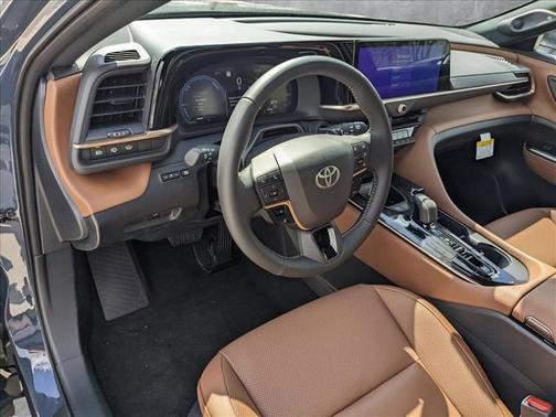 2025 Toyota Crown Signia Limited