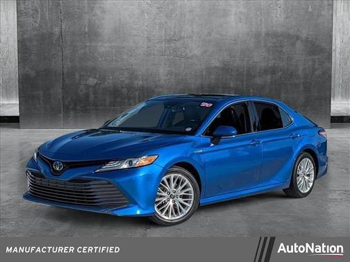 2020 Toyota Camry Hybrid XLE