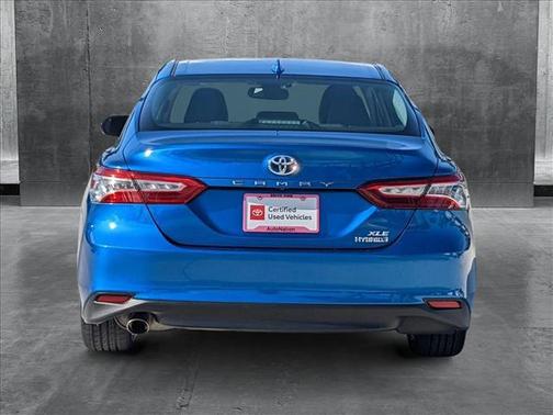 2020 Toyota Camry Hybrid XLE