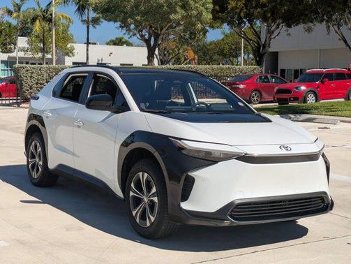 2025 Toyota bZ4X XLE