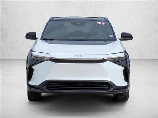 2025 Toyota bZ4X XLE