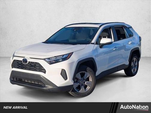 2022 Toyota RAV4 XLE
