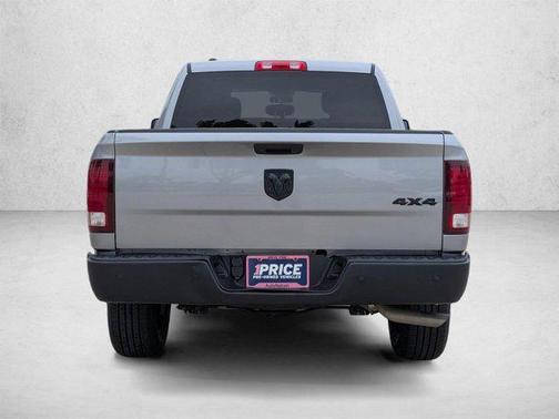 Billet Silver Metallic Clearcoat 2024 RAM 1500 Classic Warlock Crew Cab 4x4 5'7' Box