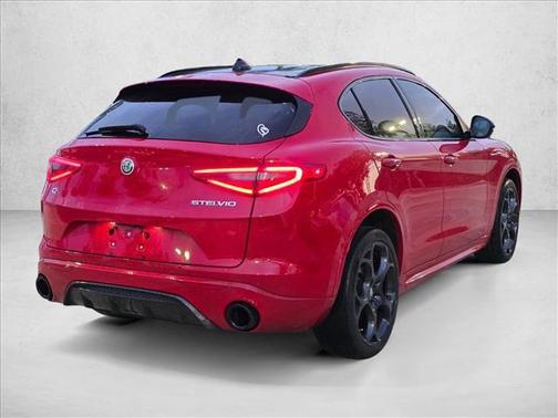 Alfa Rosso 2022 Alfa Romeo Stelvio Ti
