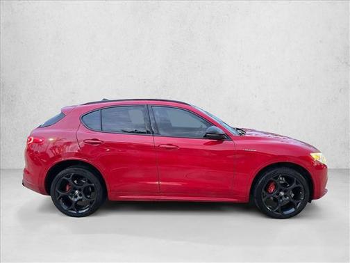 Alfa Rosso 2022 Alfa Romeo Stelvio Ti
