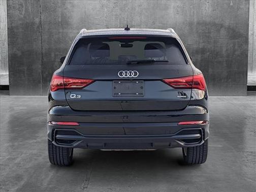 2021 Audi Q3 45 S line Premium
