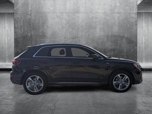 2021 Audi Q3 45 S line Premium