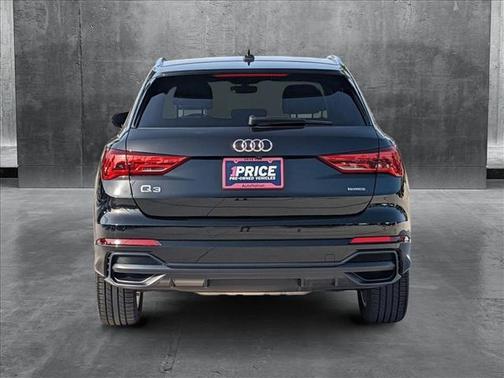 2021 Audi Q3 45 S line Premium