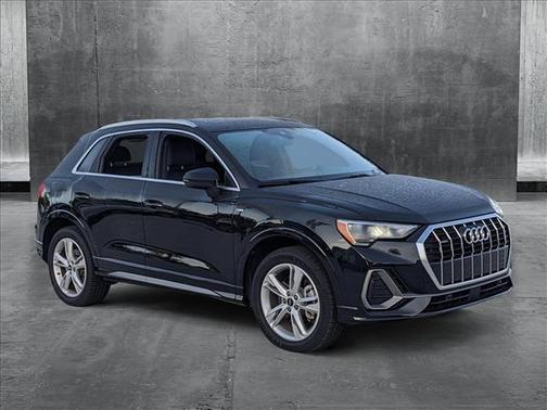 2021 Audi Q3 45 S line Premium