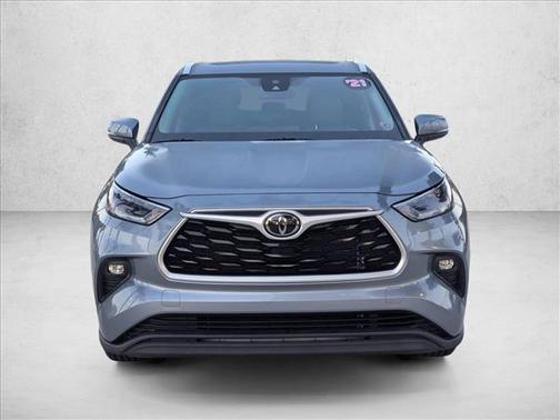 Moon Dust 2021 Toyota Highlander XLE