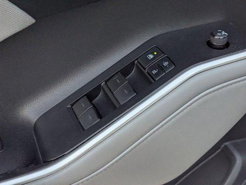 2020 Toyota Highlander L