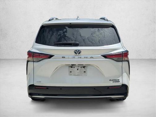 2022 Toyota Sienna Platinum