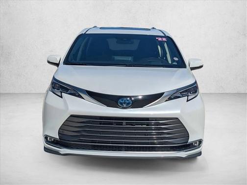 Wind Chill Pearl 2022 Toyota Sienna Platinum