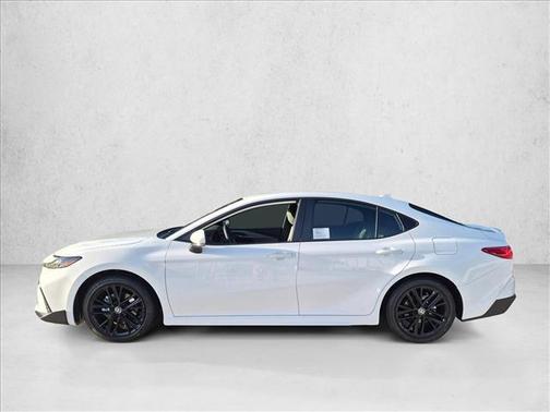 Ice Cap 2026 Toyota Camry SE