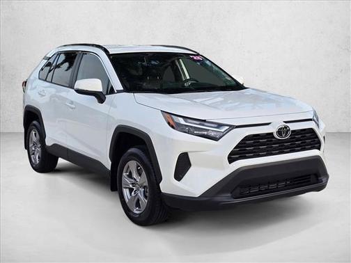 Ice Cap 2025 Toyota RAV4 XLE