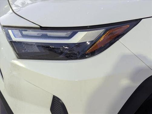 Ice Cap 2025 Toyota RAV4 XLE
