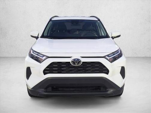Ice Cap 2025 Toyota RAV4 XLE