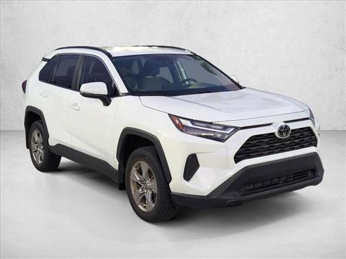 Ice Cap 2025 Toyota RAV4 XLE