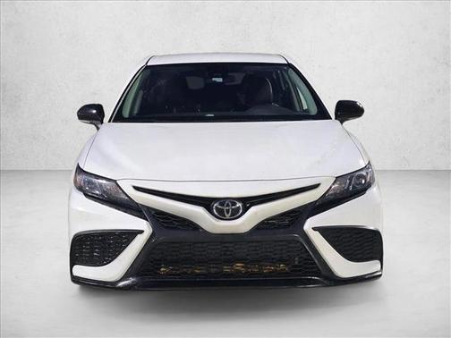 Ice Cap 2023 Toyota Camry SE