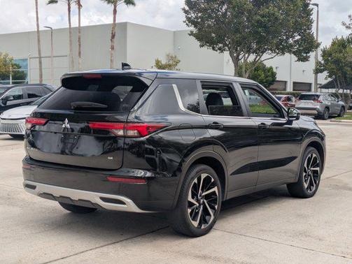 2024 Mitsubishi Outlander SE 2.5 2WD