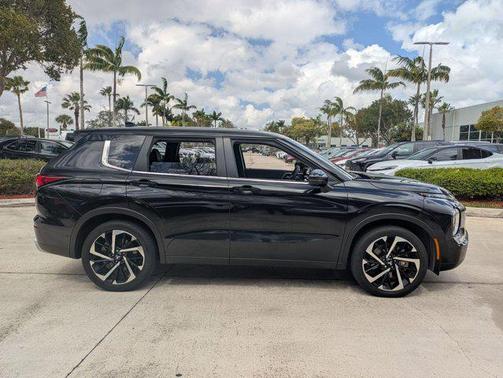 2024 Mitsubishi Outlander SE 2.5 2WD