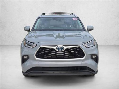 Cement 2023 Toyota Highlander Hybrid XLE