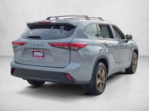 Cement 2023 Toyota Highlander Hybrid XLE