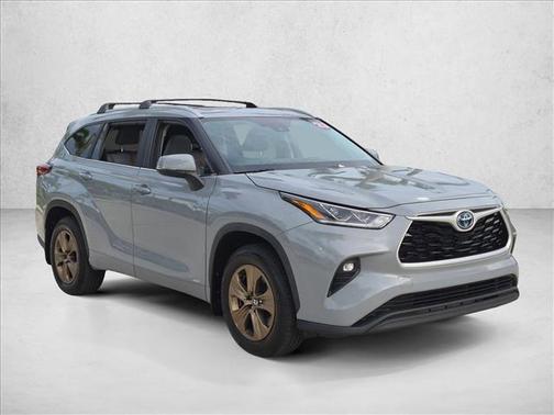 Cement 2023 Toyota Highlander Hybrid XLE