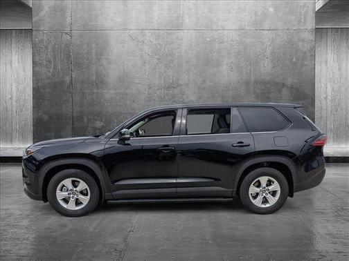 2025 Toyota Highlander LE