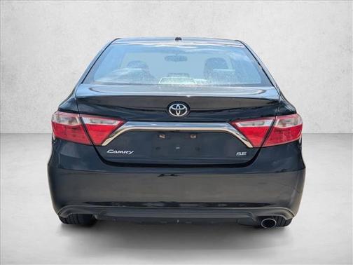 Midnight Black Metallic 2017 Toyota Camry SE