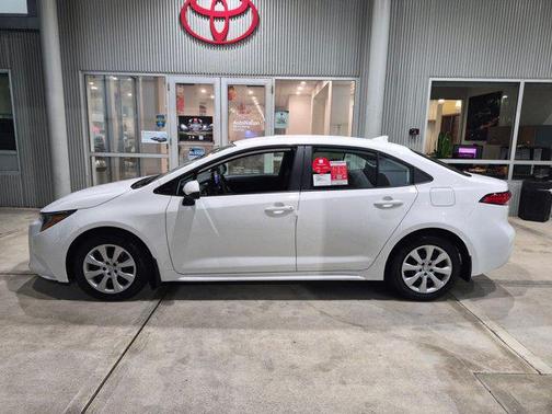 Ice Cap 2027 Toyota Corolla LE