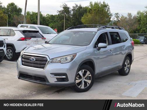 Ice Silver Metallic 2019 Subaru Ascent Premium 7-Passenger